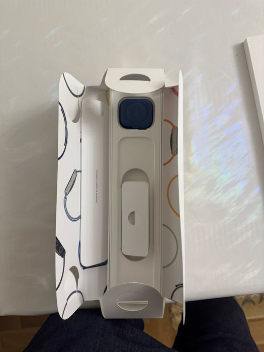 Продаю Apple Watch Series 7
