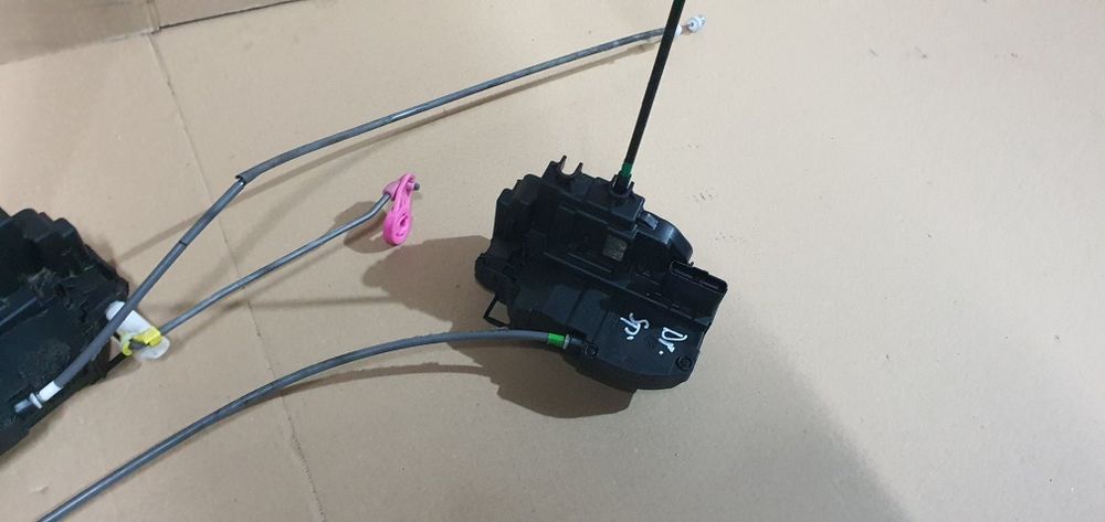 Broasca usa fata spate stanga dreapta nissan qashqai j10