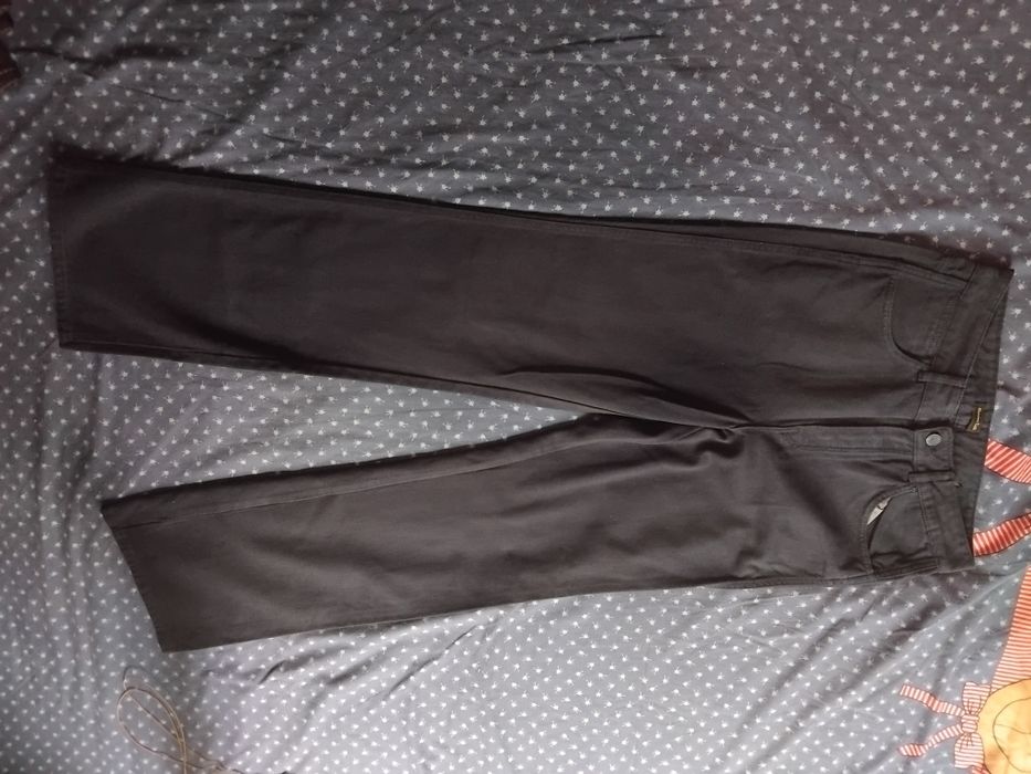 Pantaloni massimo dutti.  Nr 38