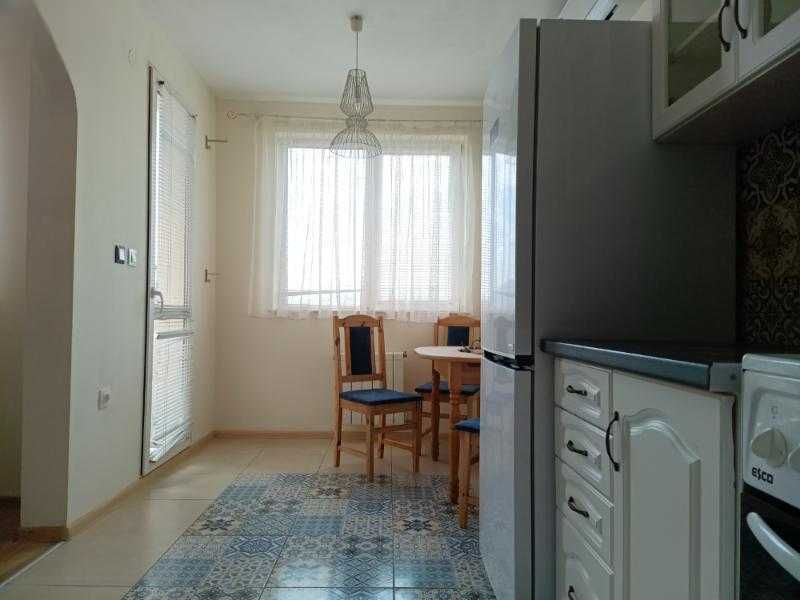 Дава се под наем Двустаен апартамент в София, Люлин 9 - 64 кв.м за 618.12 € - Снимка #2