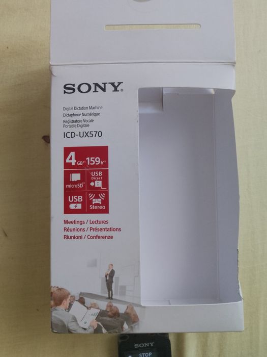 Диктофон Sony ICD-UX570