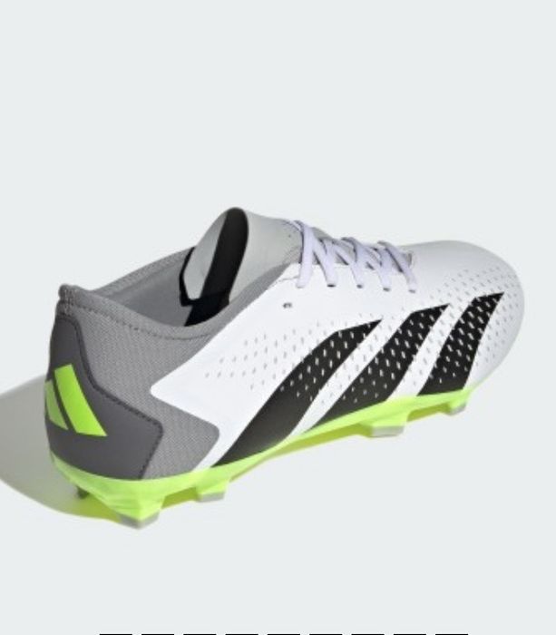 Футбольные бутсы