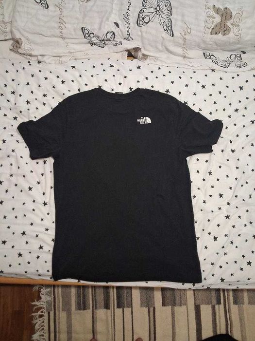 Vand tricou negru The North Face