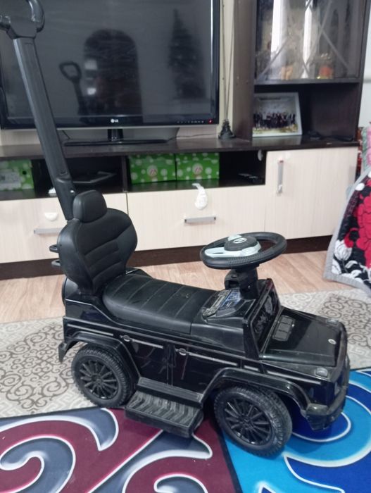 Детская машинка.