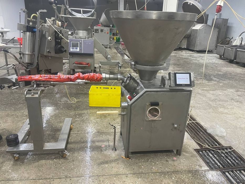 Колбасное оборудование шприц VEMAG 700 шнековый вакуумный