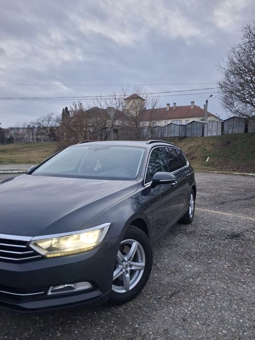 Vând Volkswagen Passat B8