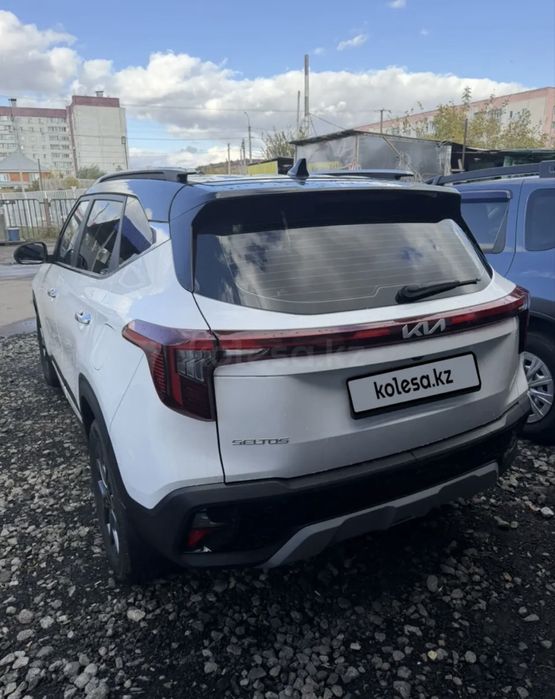 Продам автомобиль Kia Seltos