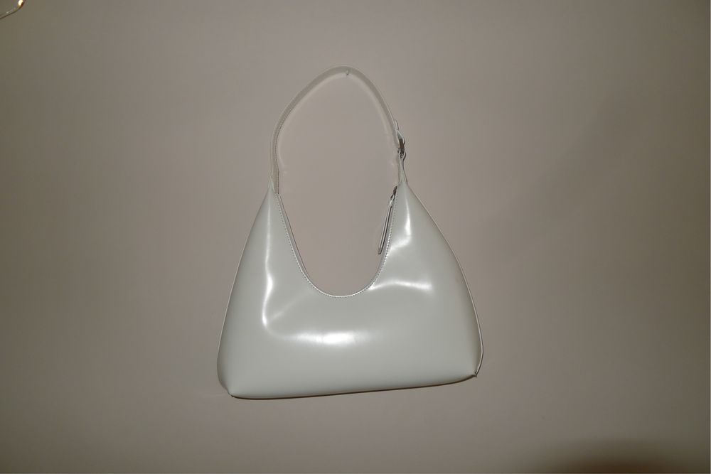 Оригинална чанта By Far Amber