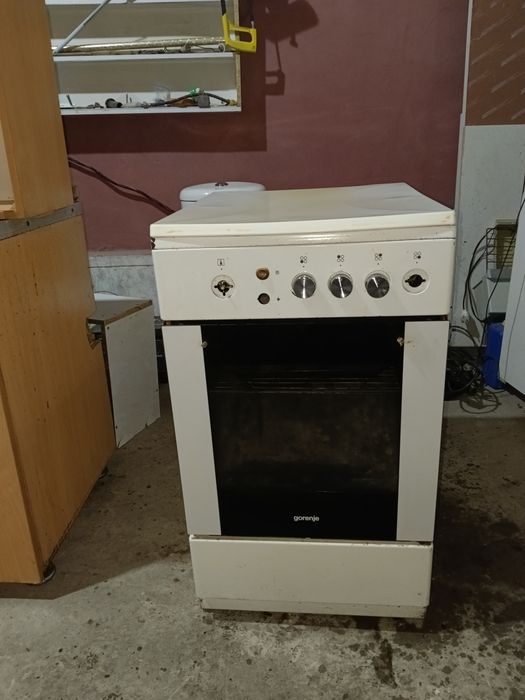 Газ плита горенжи 4 та козли 3 таси ишлиди