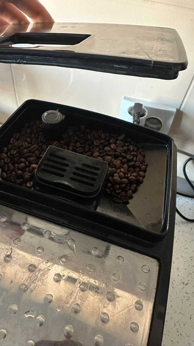 Espresor automat cafea Delonghi Magnifica S