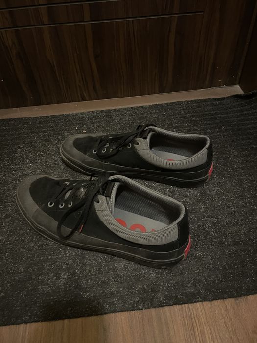 обувки Hugo Boss