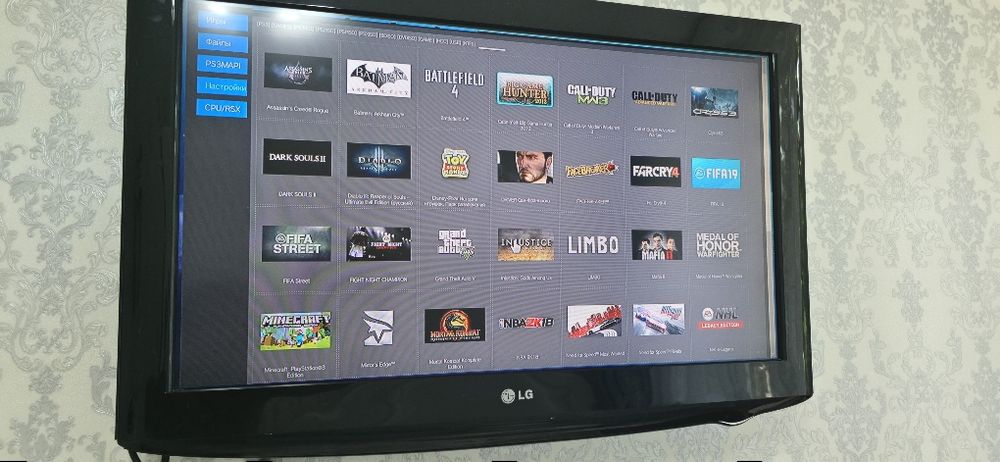 Продам прошитую Playstation 3 slim
