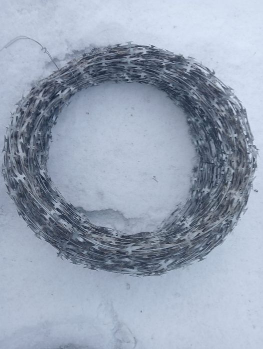 Проволока колючая