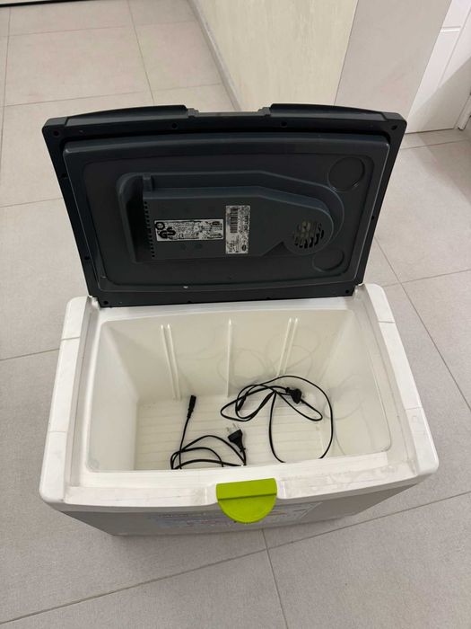 Електрическа хладилна кутия Gio Style Shiver 41 л, 12/230 V