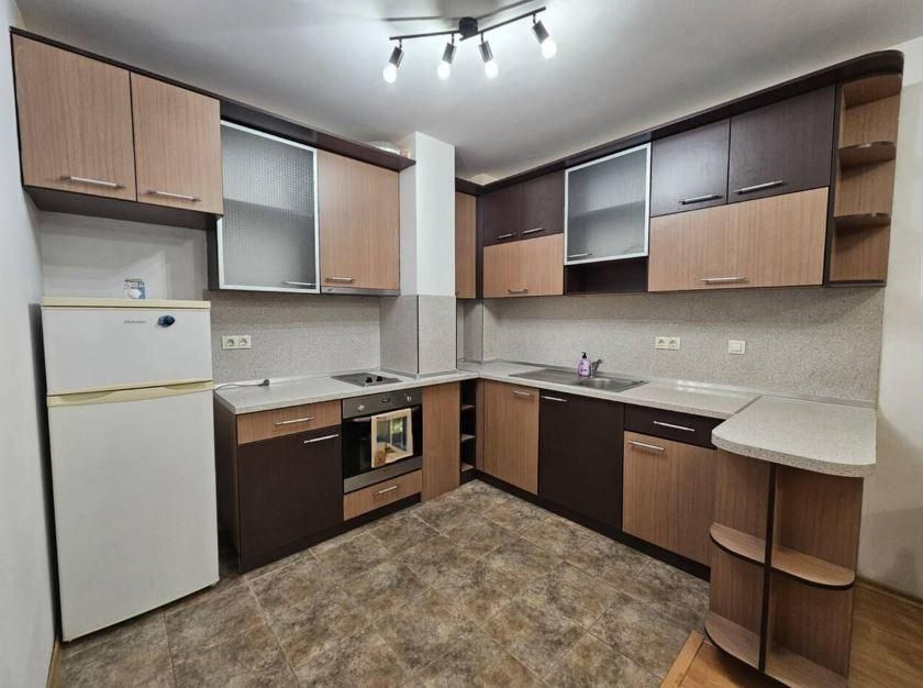 Дава се под наем Двустаен апартамент в Варна, Левски - 62 кв.м за 500 € - Снимка #2