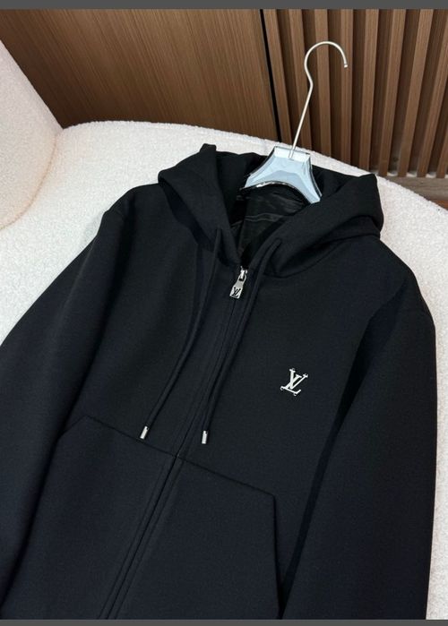 Яке нов L Viutton обаждьте на вайбер