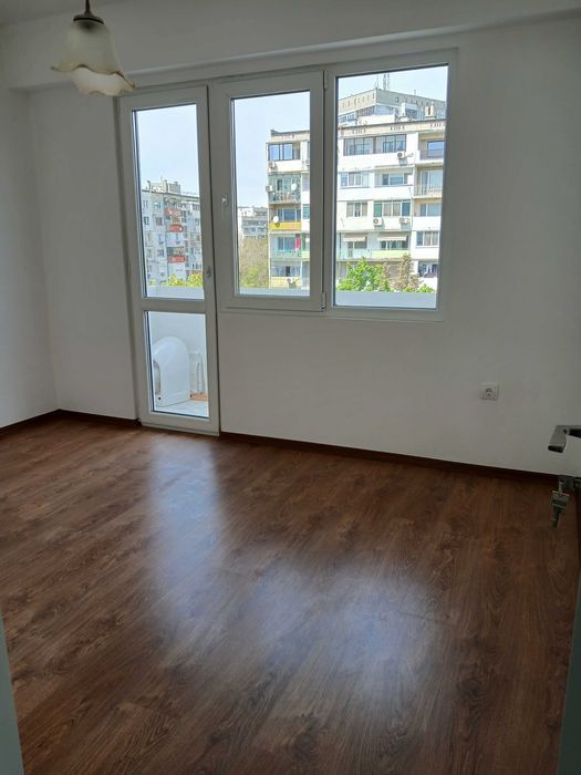 Продава се Тристаен апартамент в Варна, Левски - 80 кв.м за 1269 €/кв.м - Снимка #4