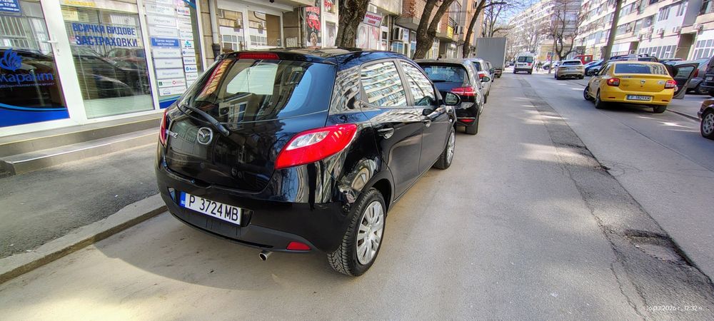 Mazda 2  бензин 1.35