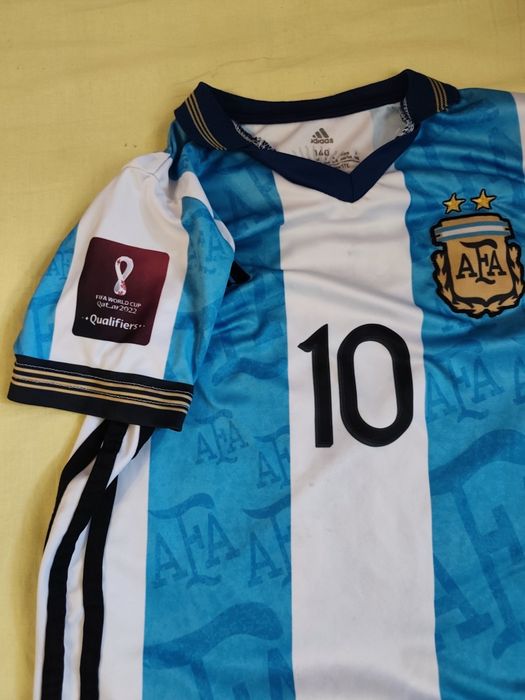 Детски футболен екип