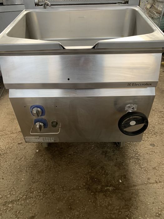 Обръщателен тиган 70 лтр на газ ,6 месеца гаранция