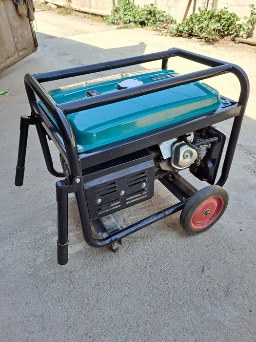 Бензиновый генератор 5 KW