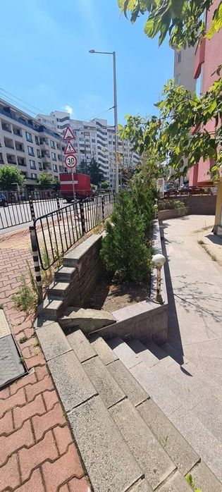 Дава се под наем Магазин в София, Младост 2 - 44 кв.м за 598.23 € - Снимка #3