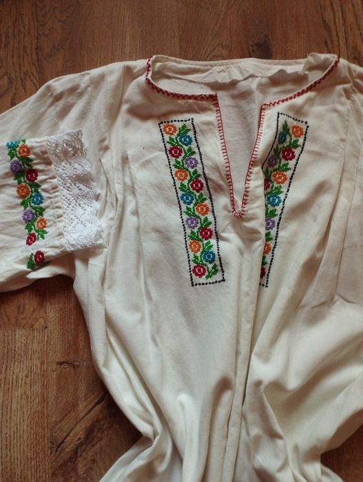 Дамски Народни носии