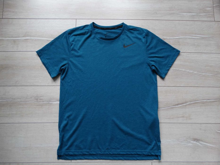 Найк Nike Breathe Dri Fit мъжка спортна тениска размер М