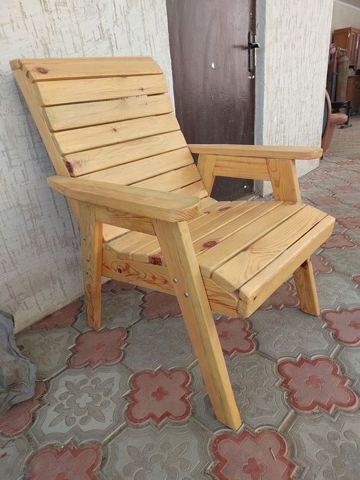 Кресла деревяные для дачи