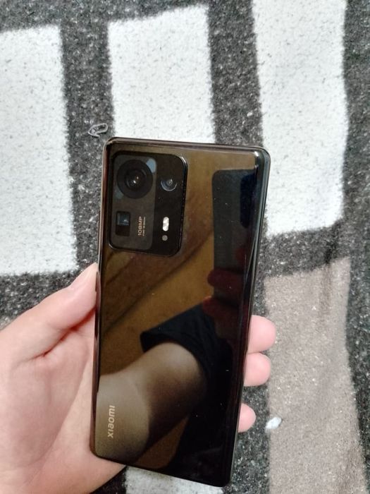 Продам Xiaomi mix 4