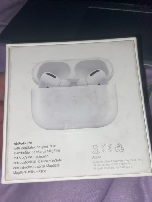 Продается AirPods Pro
