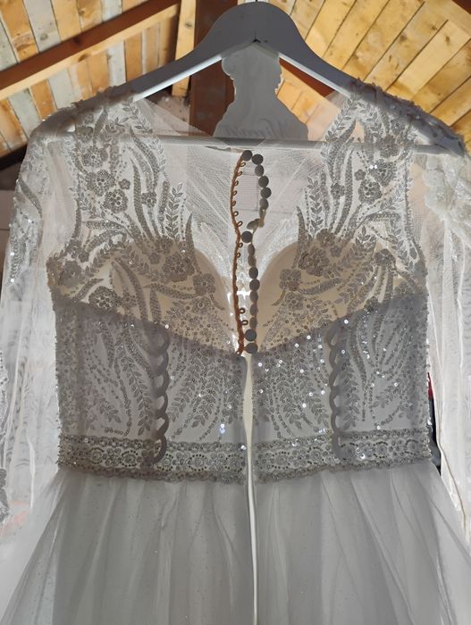 Vând Rochie de Mireasă