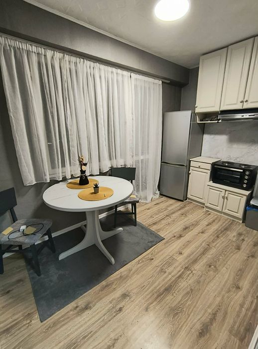 Отдава едностаен -Дружба 3 ,бл 5