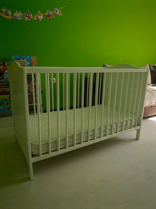 IKEA SMÅGÖRA Бебешко креватче (кошара) + Матрак