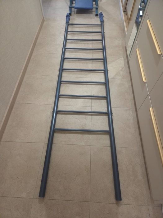 Продам шведскую стенку. Самовывоз.