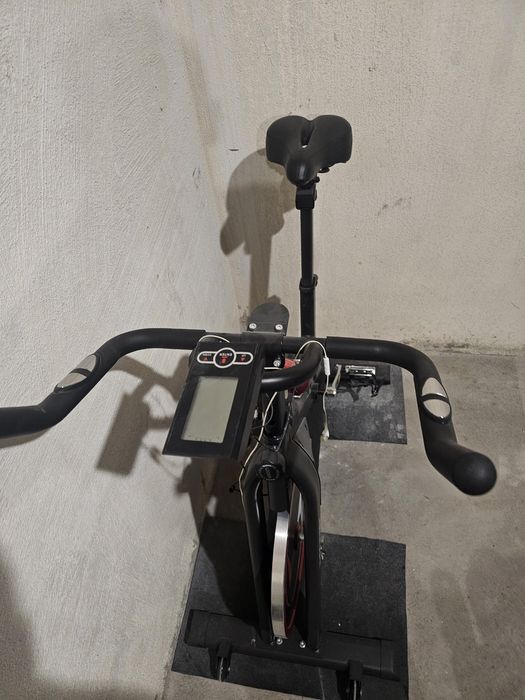 Продавам спининг байк