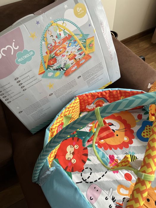 Активна гимнастика за бебе moni multi с топки и възглавничка