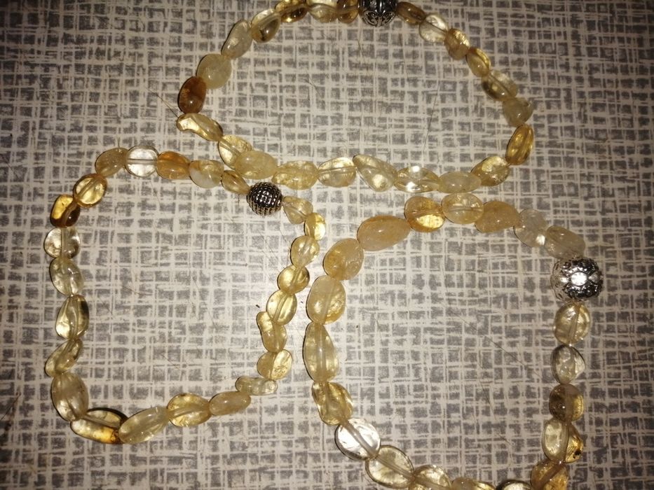 Продаются браслеты из натурального цитрина.