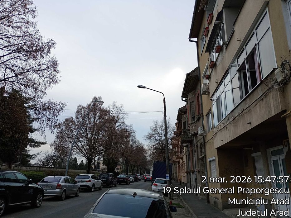 Dau in chirie apartament 1 camera centru, str. Praporgescu