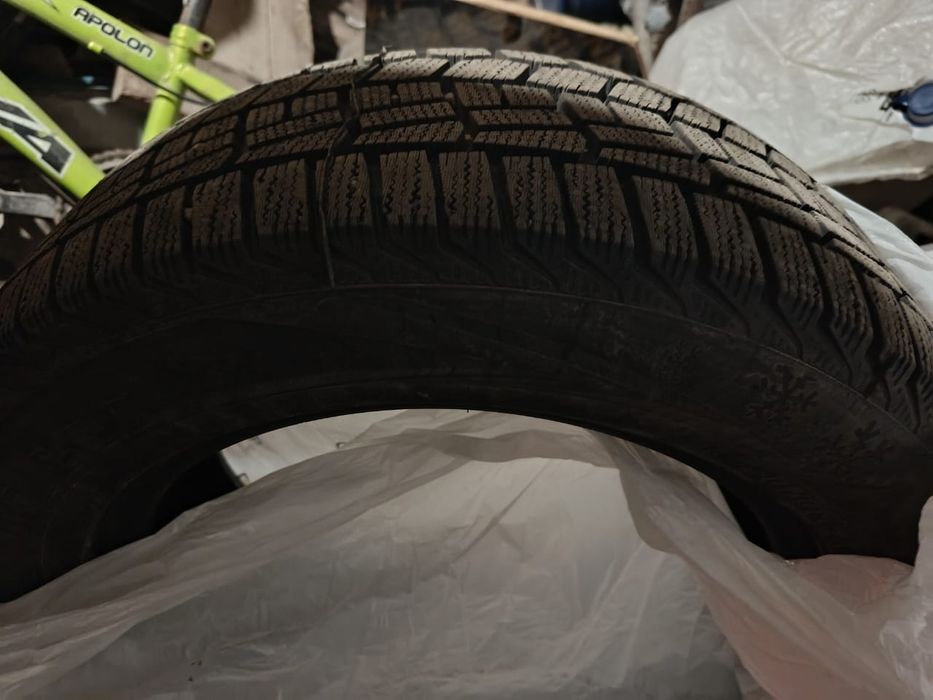 Продам шины зимние