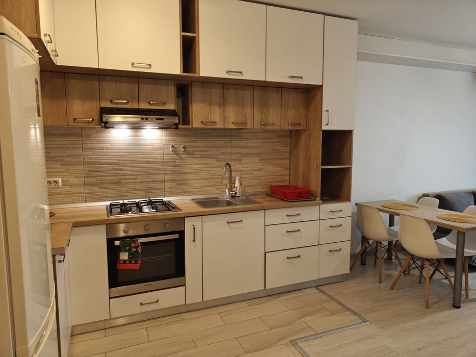 apartament doua camere de inchiriat