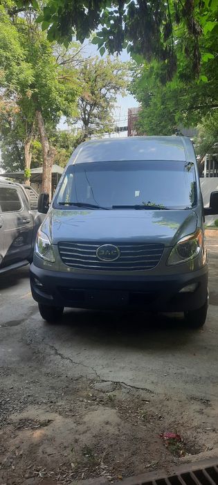 Минивэн до 12  микроавтобус 20 человек заказать