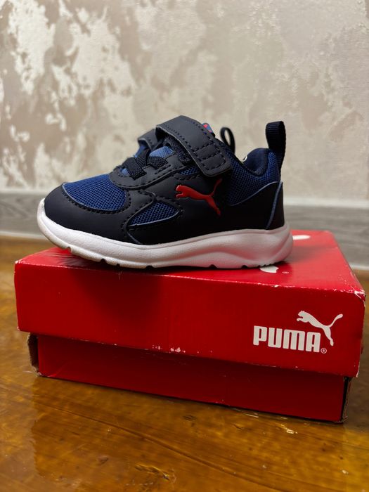 Детские кроссовки Puma оригинальные, размер 19