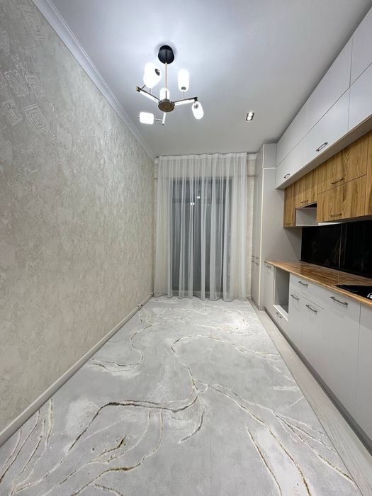 Сдается 2 ком ТЦ Парус. Новостройка. Чиланзар