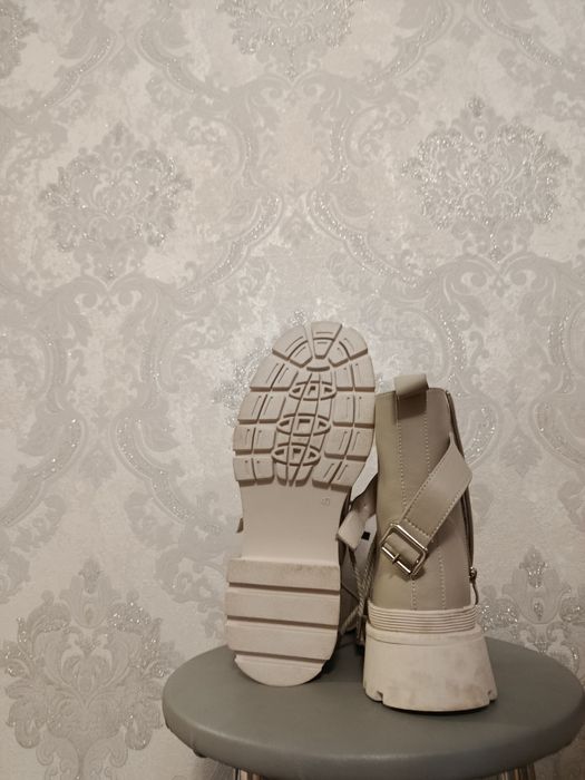 Обувь женская продам