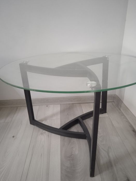 Продам журнальный стол+ стулья