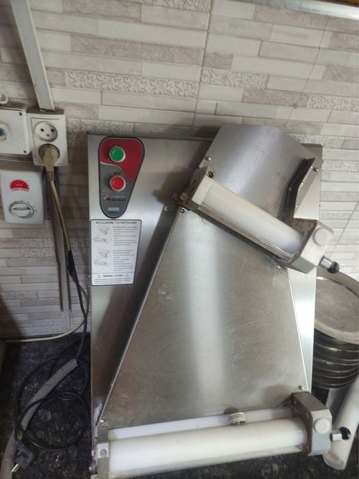 Hamir yoyish aparati kafe va restoranlar uchun