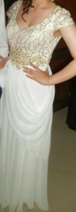 Продаю платье нарядное на выпускной или другое мероприятие