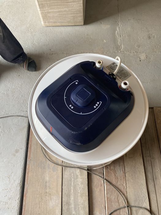 Водонагреватель Аристон