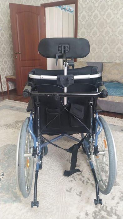 Продам инвалидную коляску!!!